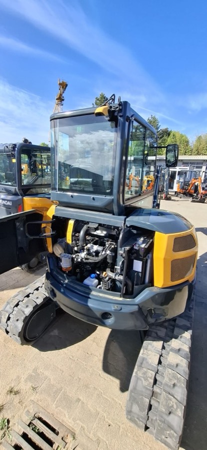 Motorraum einer Baumaschine
